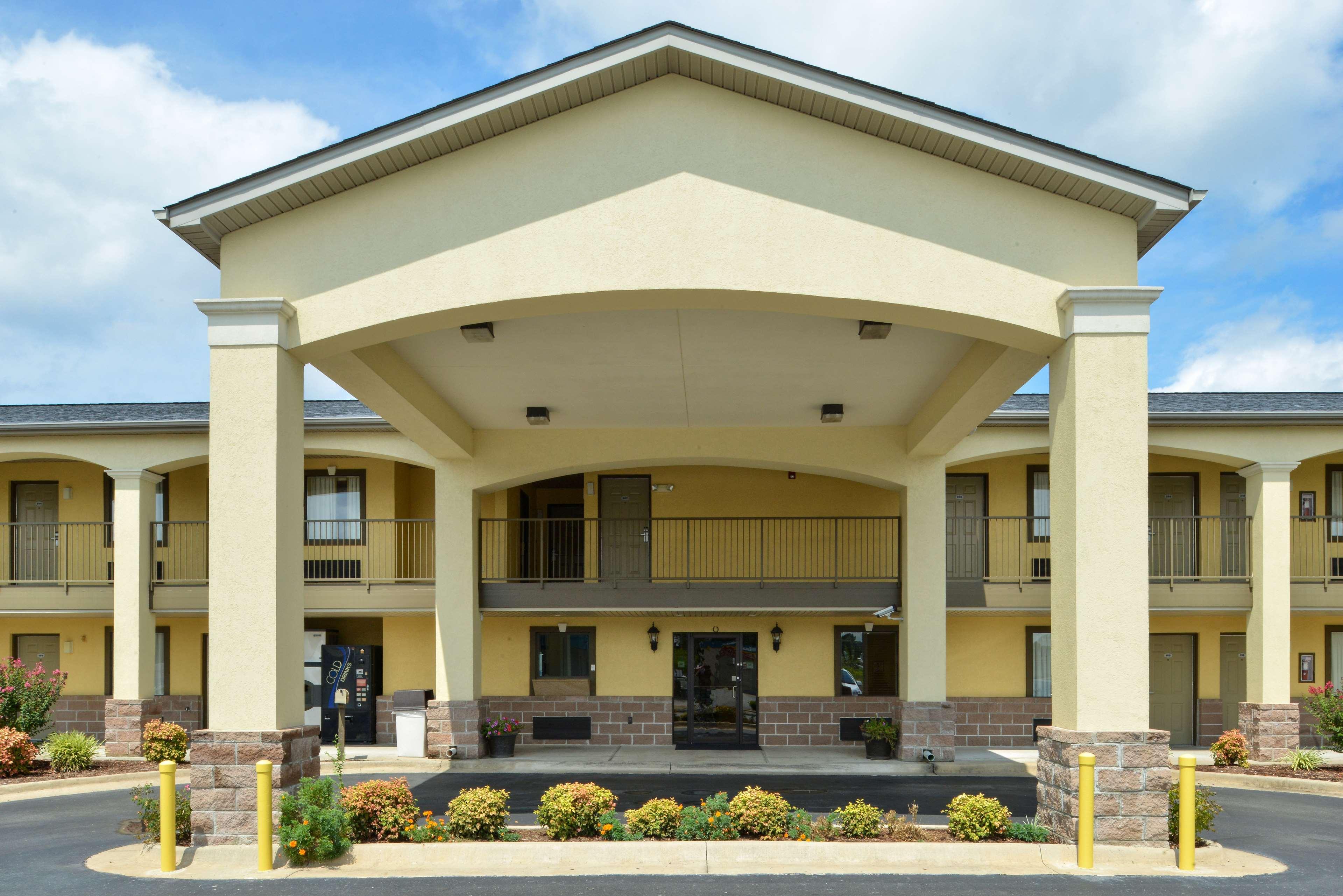 Americas Best Value Inn And Suites ליטל רוק מראה חיצוני תמונה
